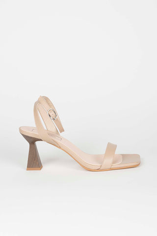 SANDALIA TIRA BEIGE TACÓN 8CM