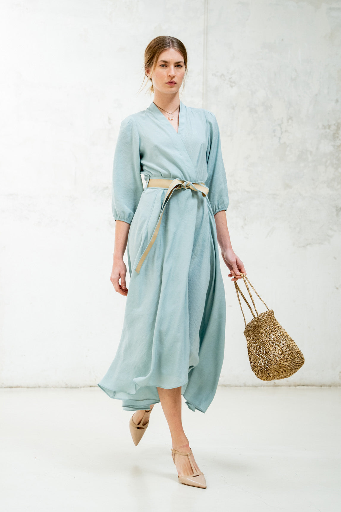 Look Artemis