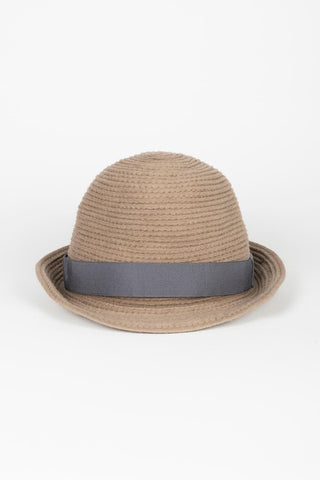 Beige Caena hat with gray ribbon