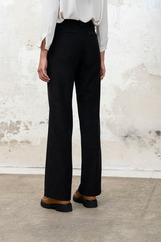 PANTALON RECTO NEGRO