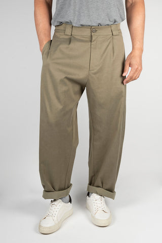 PANTALÓN ANCHO PICOS KAKI
