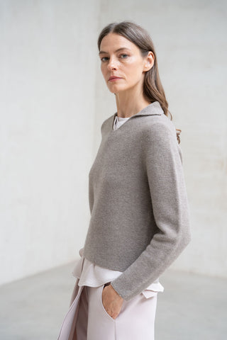 JERSEY LANA Y CASHMERE CUELLO SUBIDO CRUDO