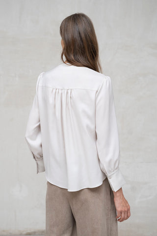 CAMISA FERMO CUELLO CAJA BEIGE