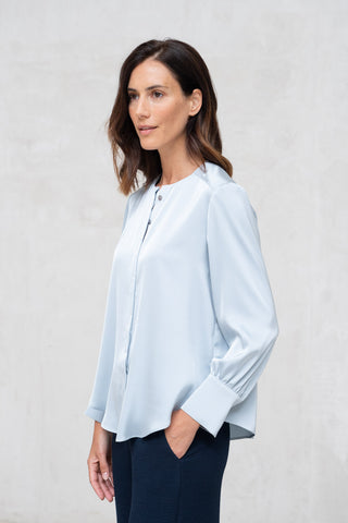 CAMISA FERMO CUELLO CAJA AZUL CLARO