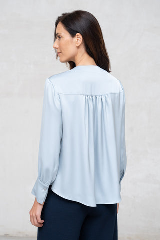 CAMISA FERMO CUELLO CAJA AZUL CLARO