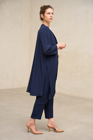 Elsuria Navy Long Blazer