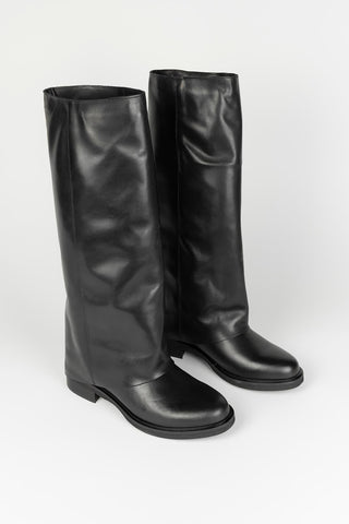 Black Helum Boot