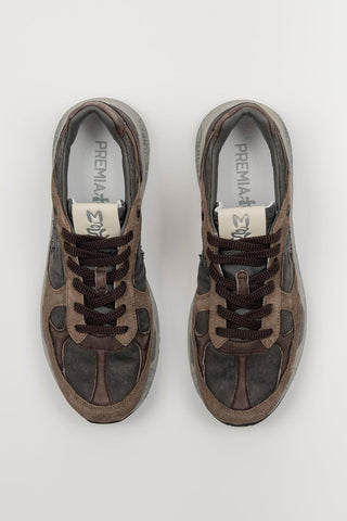 Premiata Mase25 8421 in brown
