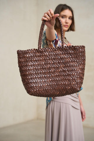 Sune braided brown leather bag