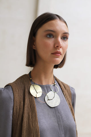 Collar Nira gris FL Private Collection